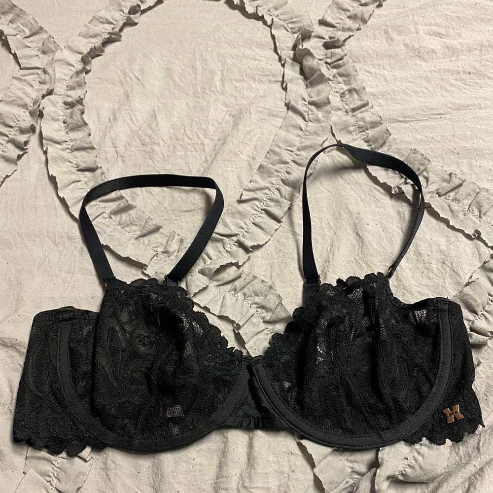 BRAND NEW SAVAGE X FENTY BRA